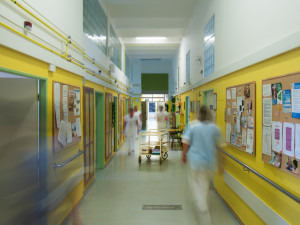 Oddělení geriatrie je už konečně ve svém, sídlí v moderní budově v areálu Fakultní nemocnice