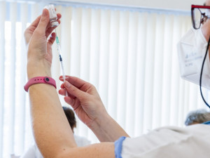 Fakultní nemocnice Olomouc začne s očkováním dětí proti covidu od příštího týdne