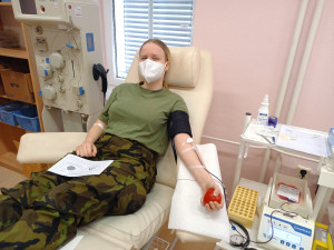 Budoucí vojačky a vojáci již podruhé přijeli do Šumperka darovat krev