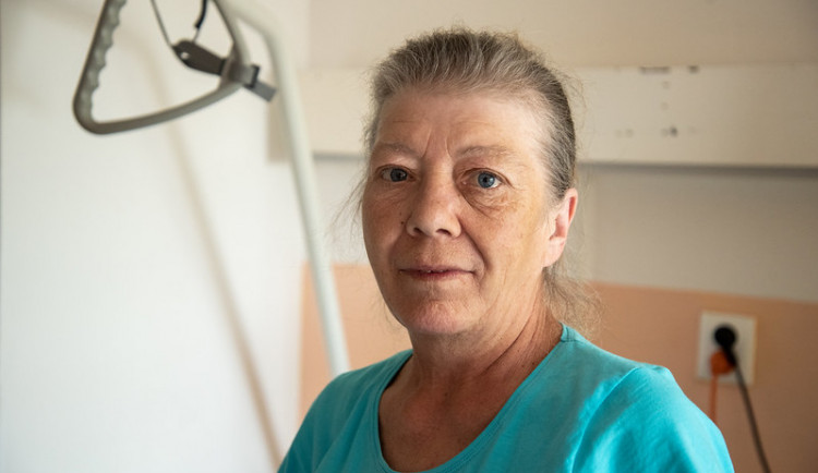 Přeji všem lidem v České republice mír a zdraví, vzkazuje ukrajinská pacientka onkologické kliniky