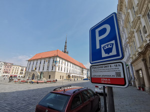 Olomouc počká s další verzí parkovacího systému na volby. Vše se pak může zdržet, varuje opozice