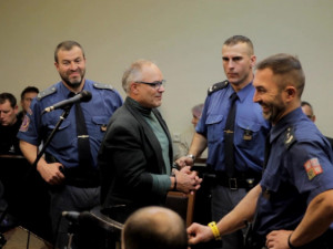 Ministr spravedlnosti dal přezkoumat případ Dušana Dvořáka odsouzeného za pěstování léčebného konopí