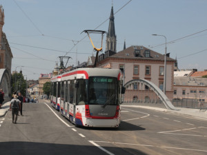 Pokles o dva a půl milionu. Dopravní podnik v Olomouci přepravil méně cestujících