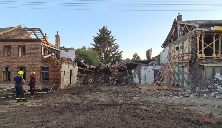 Za červencovým výbuchem rodinného domu v Olšanech byl úmysl, zjistila policie
