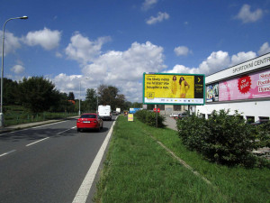 Přerovská agentura nabízela před volbami nelegální billboardy u silnic. Kraj nařídil jejich okamžité odstranění